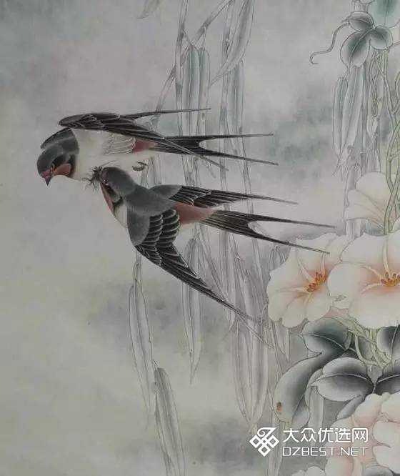 她的手只能移动5cm 画作却大受欢迎