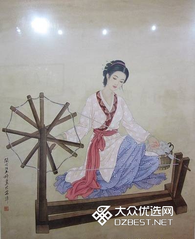 她的手只能移动5cm 画作却大受欢迎